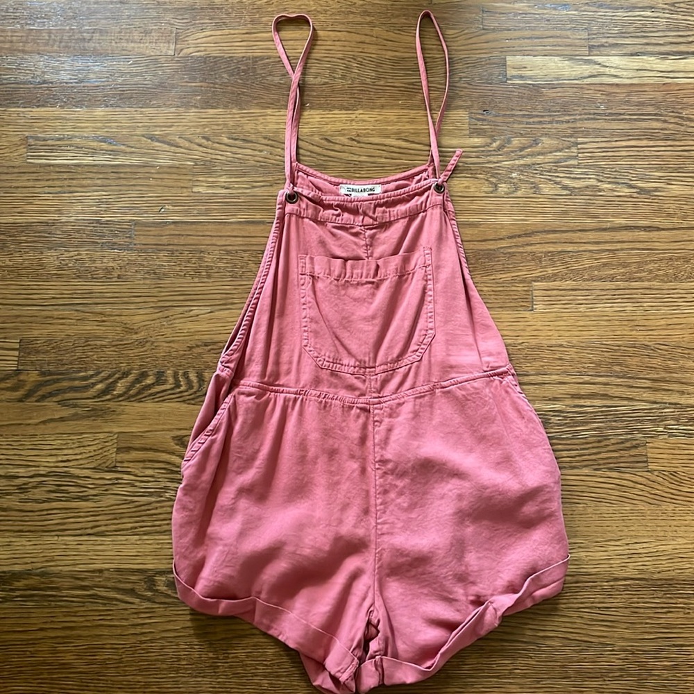 Billabong romper women’s size M